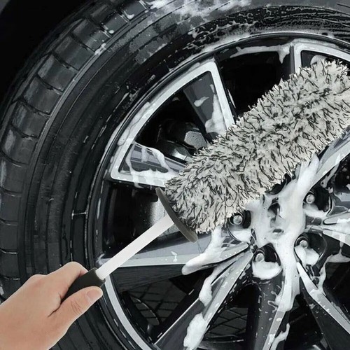 Car wheel cleaning - wheel,