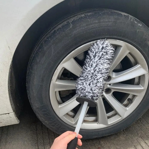 Car wheel cleaning - wheel, plush