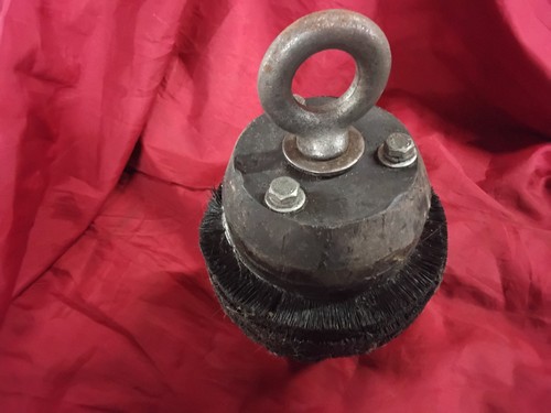 Tank artillery barrel pull - /,